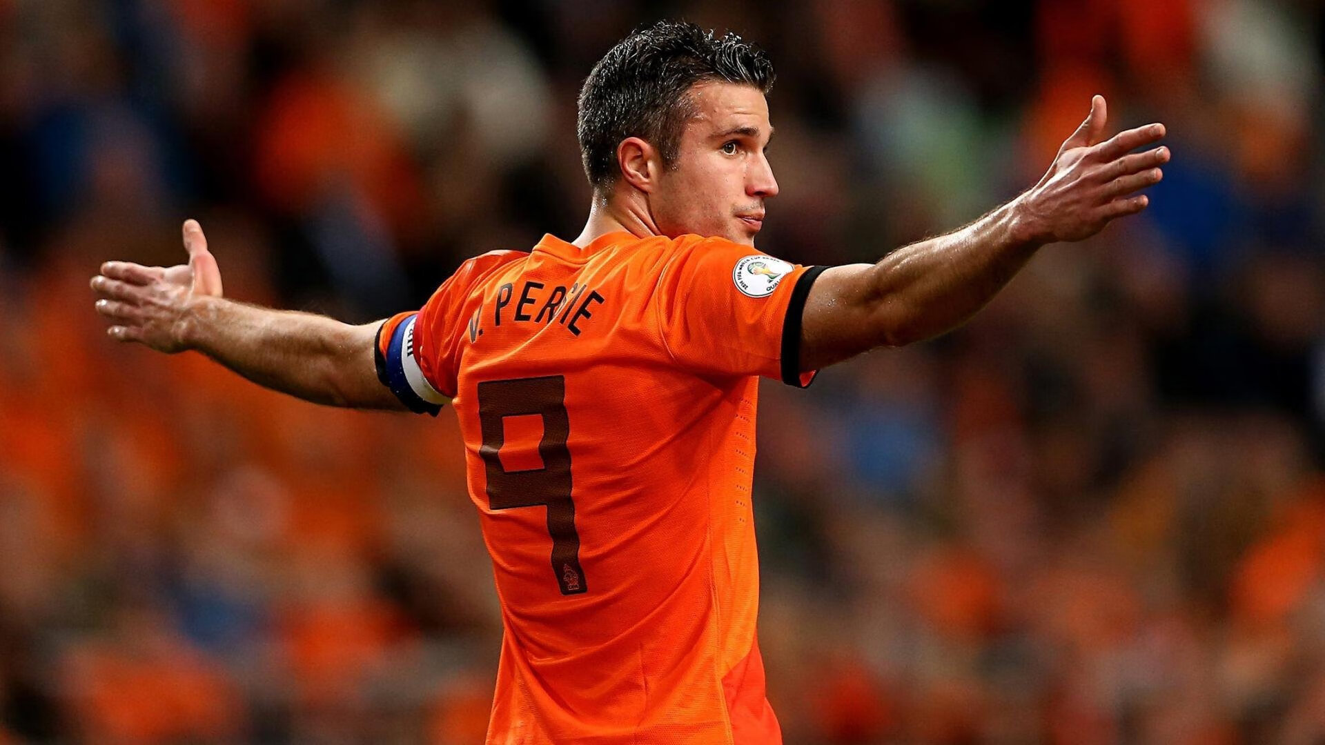 “中国足球产业持续升级,行业规模不断扩大”,中国足球产业发展现状